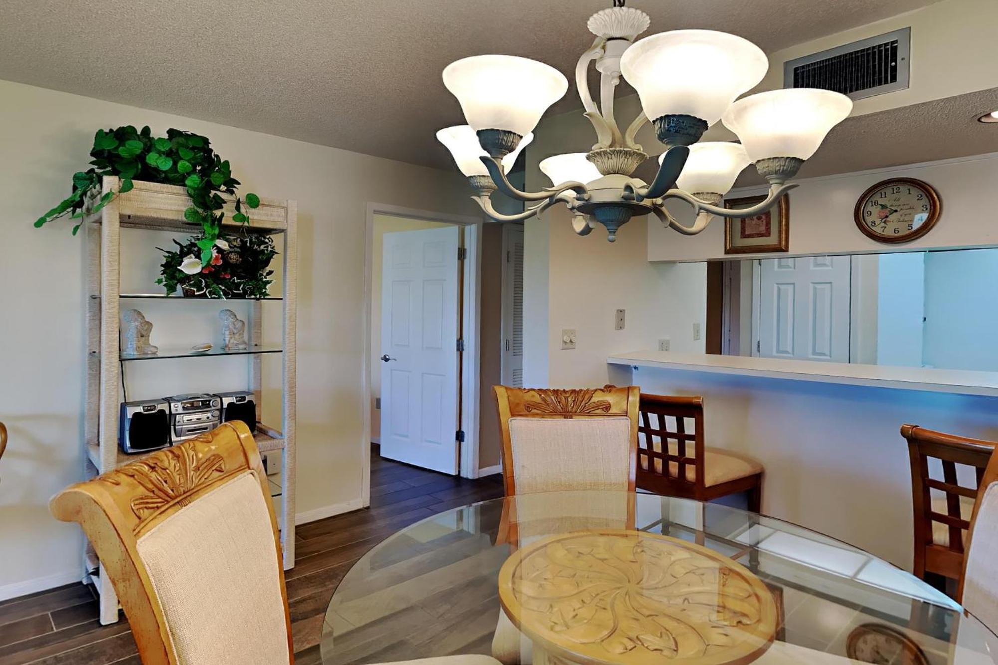 Apartment Edgewater 2011 *